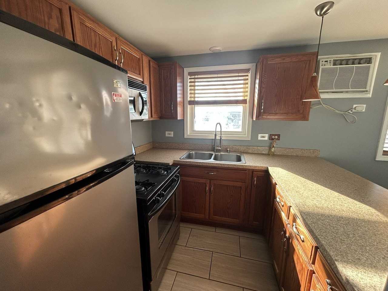 4545 Prescott Ave Apt 103 #103 - Photo 6 of 16