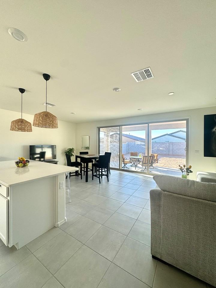 W Hidalgo Ave - Photo 3 of 6