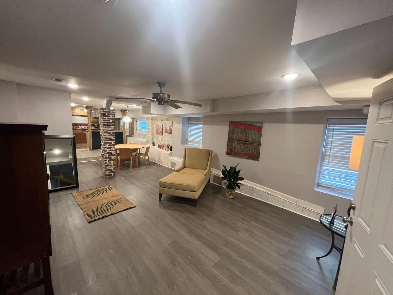 Lyle Ave - Photo 4 of 16