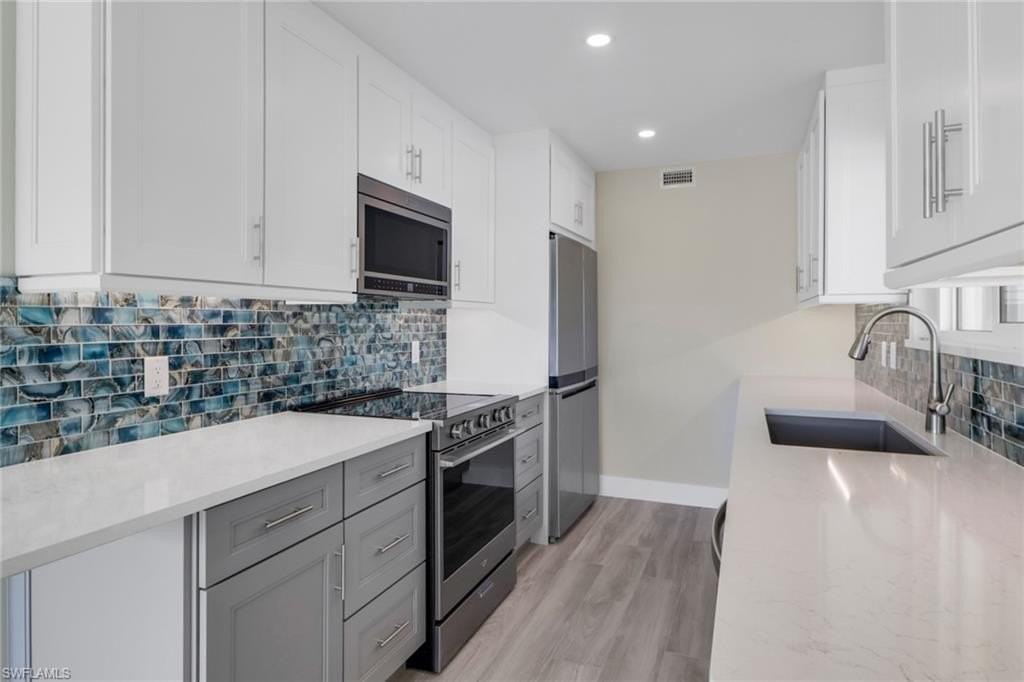 2500 Gulf Shore Blvd N Apt S10 #S10 - Photo 4 of 31