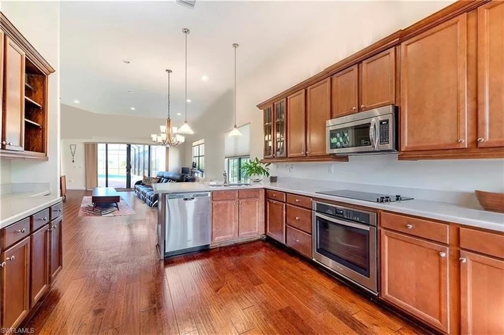 5351 Ferrari Ave - Photo 3 of 24