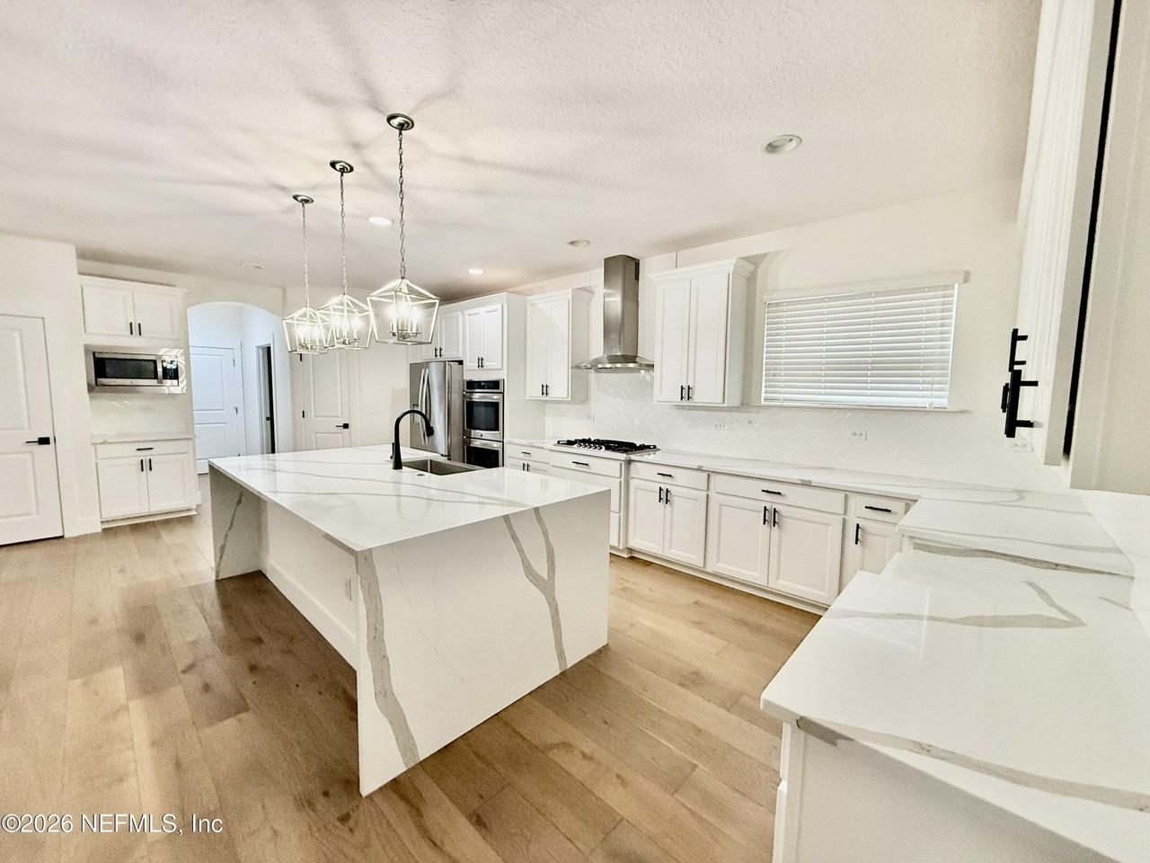 154 Kiwi Palm Ct - Photo 4 of 38