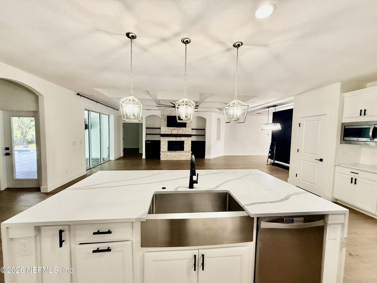 154 Kiwi Palm Ct - Photo 6 of 38