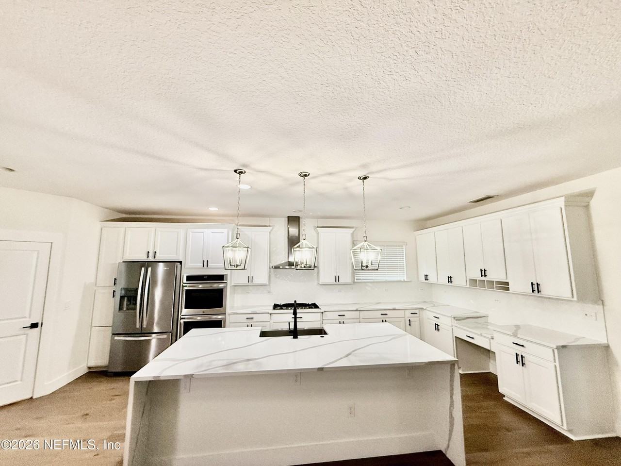 154 Kiwi Palm Ct - Photo 7 of 38