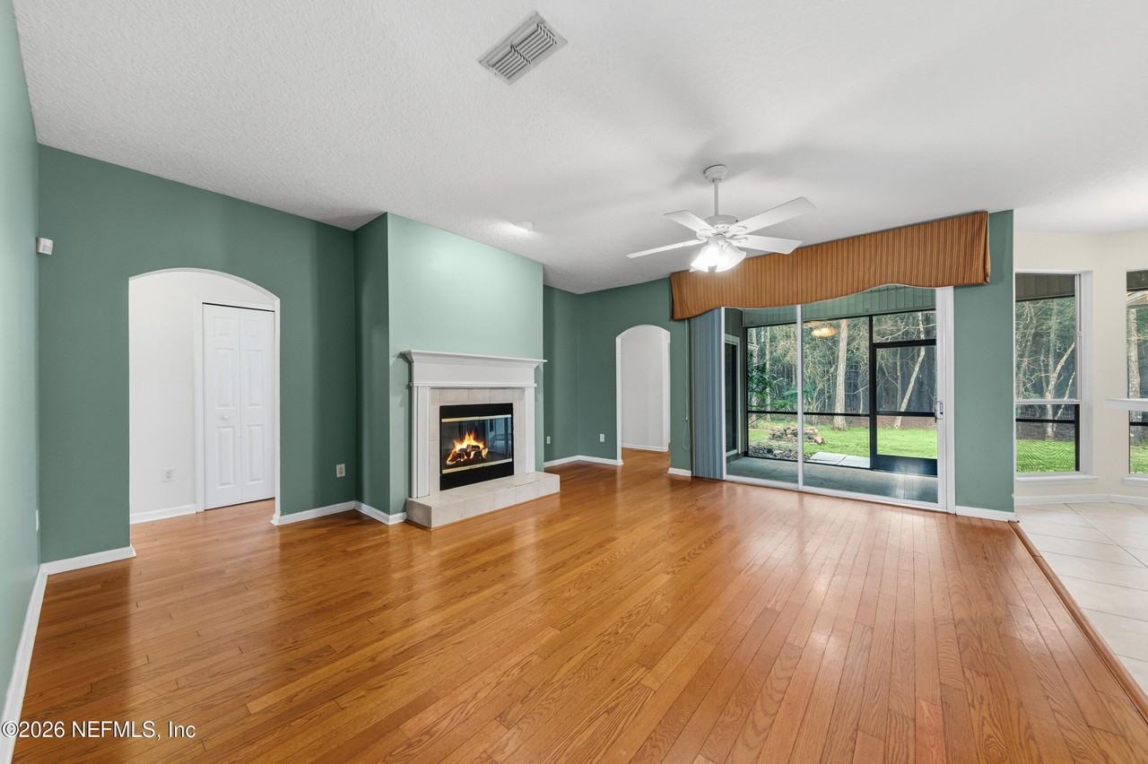 593 Grand Parke Dr - Photo 5 of 29