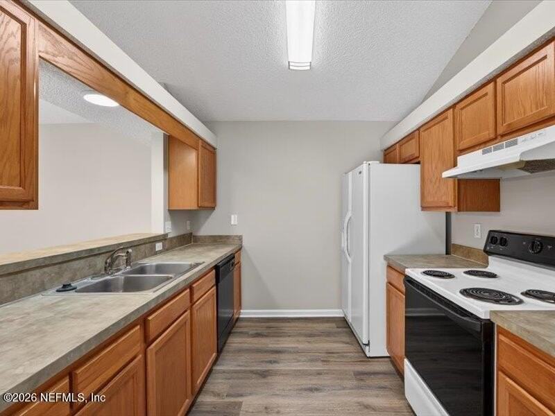 1460 Ellis Trace Dr W - Photo 6 of 29