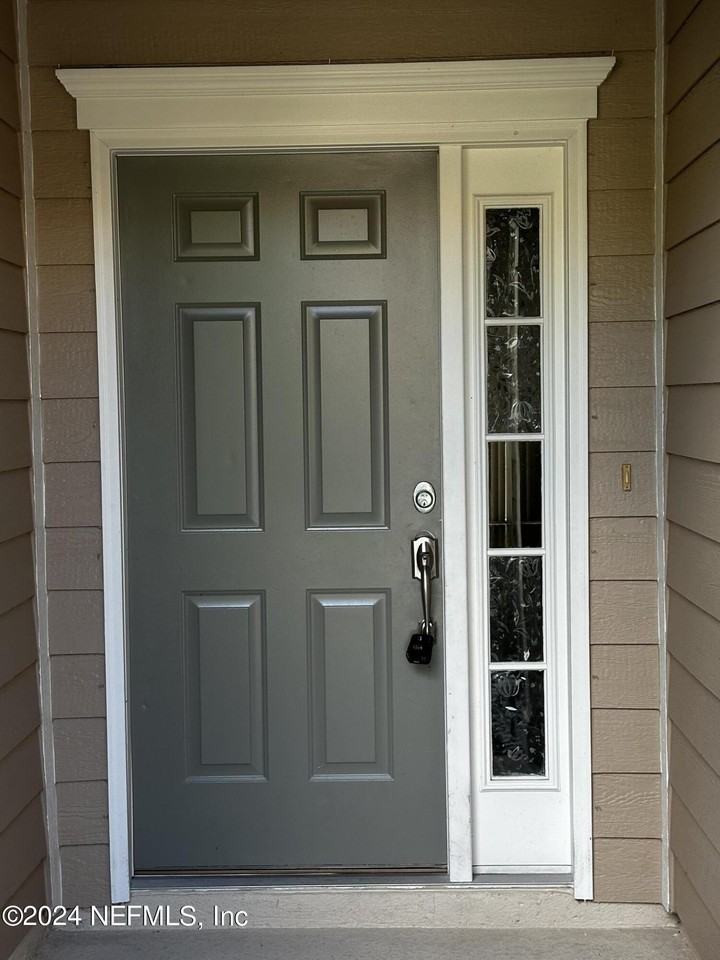 4215 Highwood Dr - Photo 3 of 50