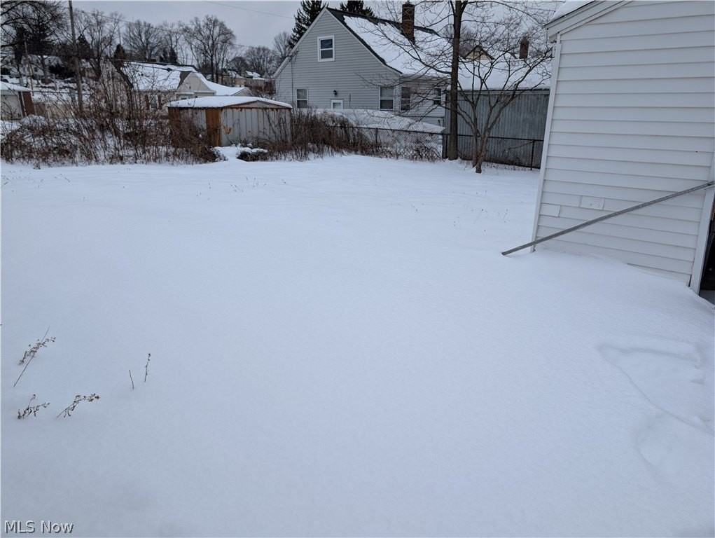 637 E Wilbeth Rd - Photo 5 of 45