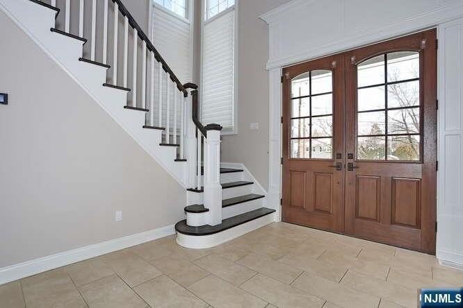 14 Graham Pl - Photo 2 of 43