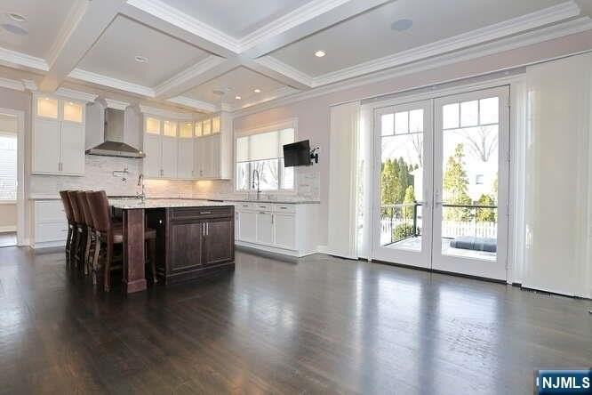 14 Graham Pl - Photo 4 of 43