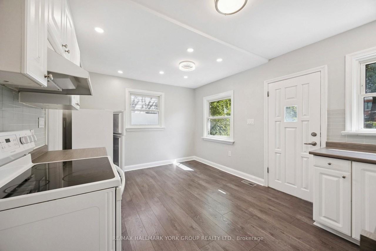 207 Maplehurst Avenue - Photo 3 of 15