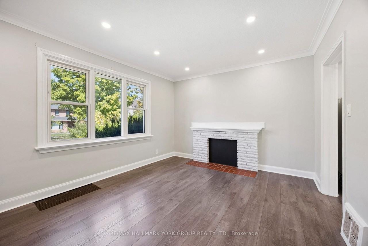 207 Maplehurst Avenue - Photo 4 of 15