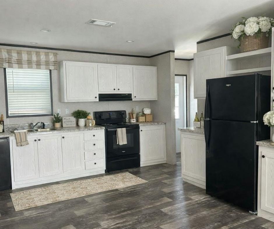 14261 Isoba Ct - Photo 2 of 18