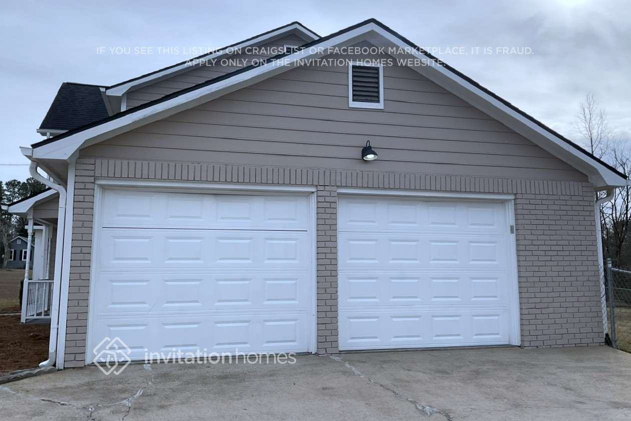 1859 Kathy Ct - Photo 2 of 16