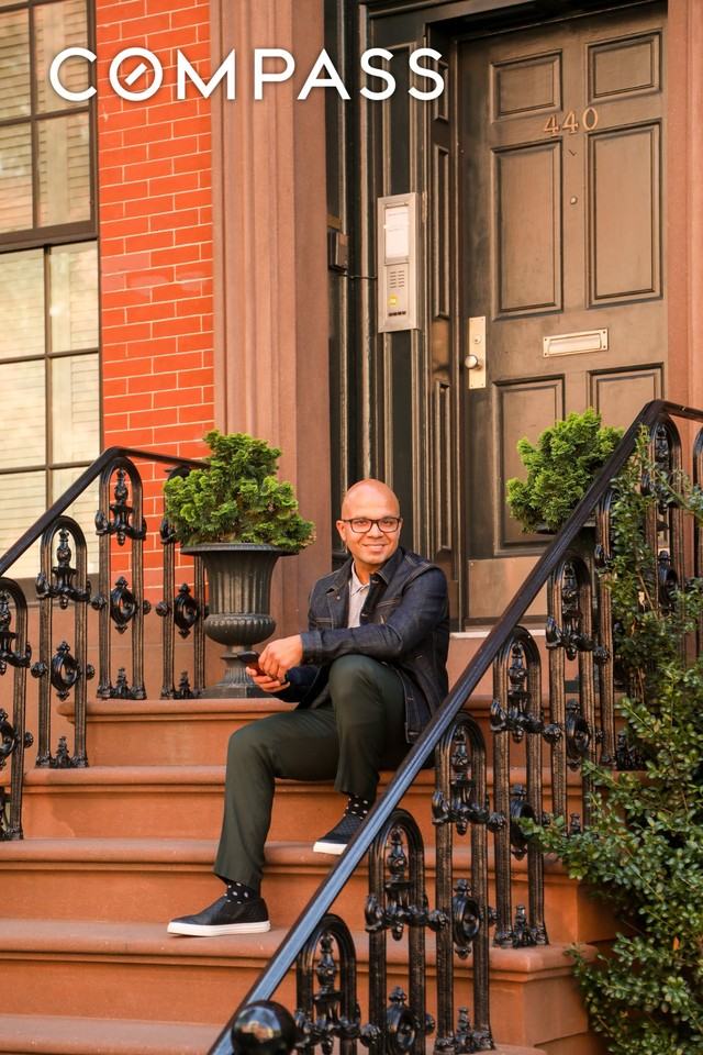 451 W 44th St #25 - Photo 5 of 10