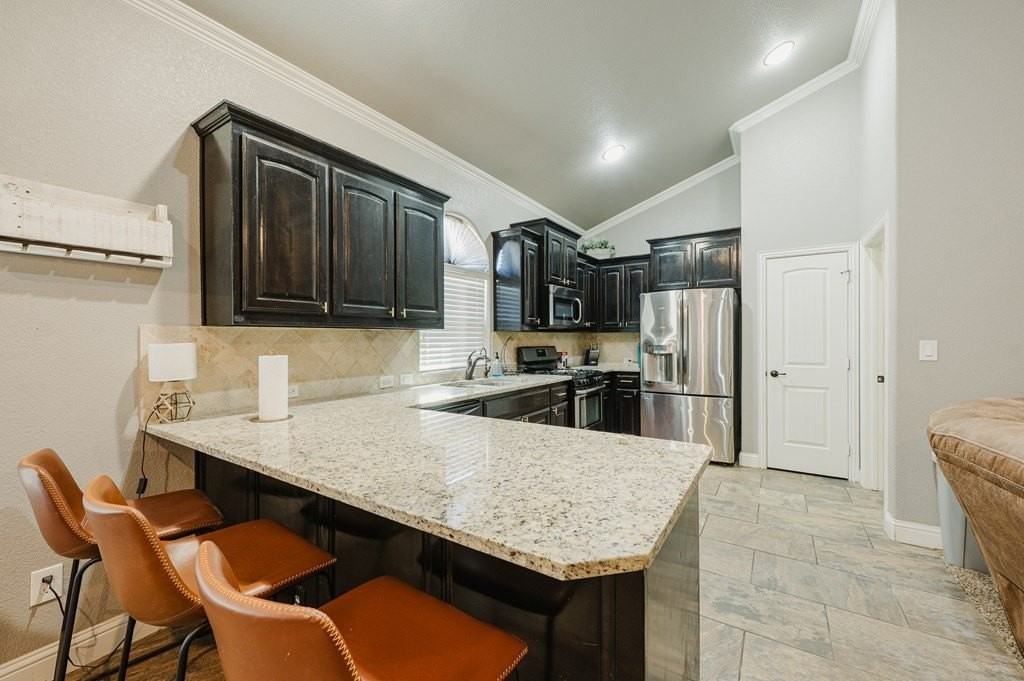 3906 Oporto St - Photo 4 of 20