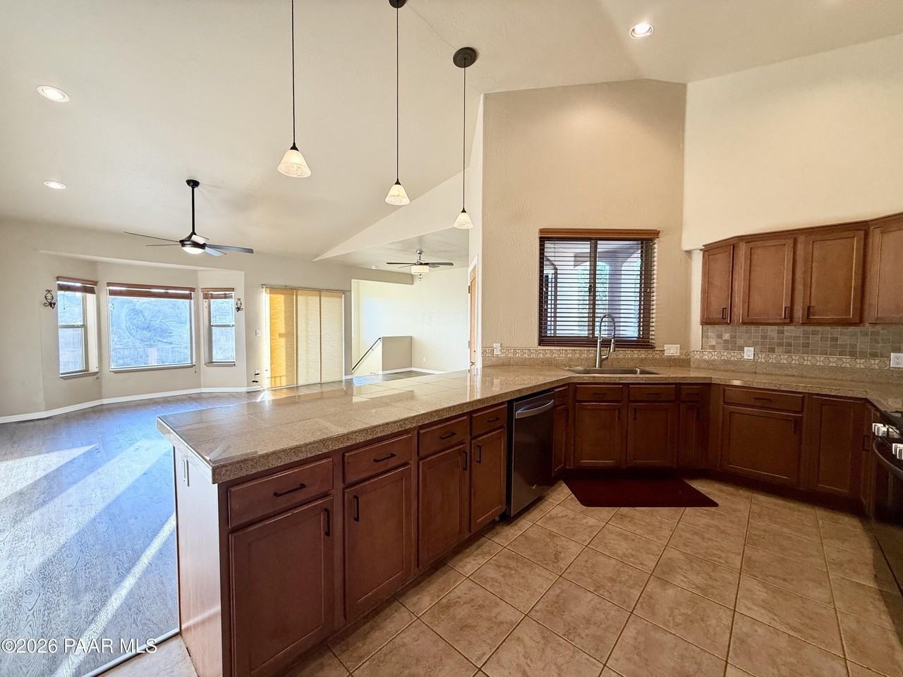 2207 Sequoia Dr - Photo 6 of 23