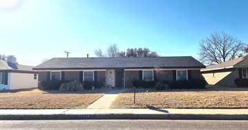 featured image of 2829 Metz Dr