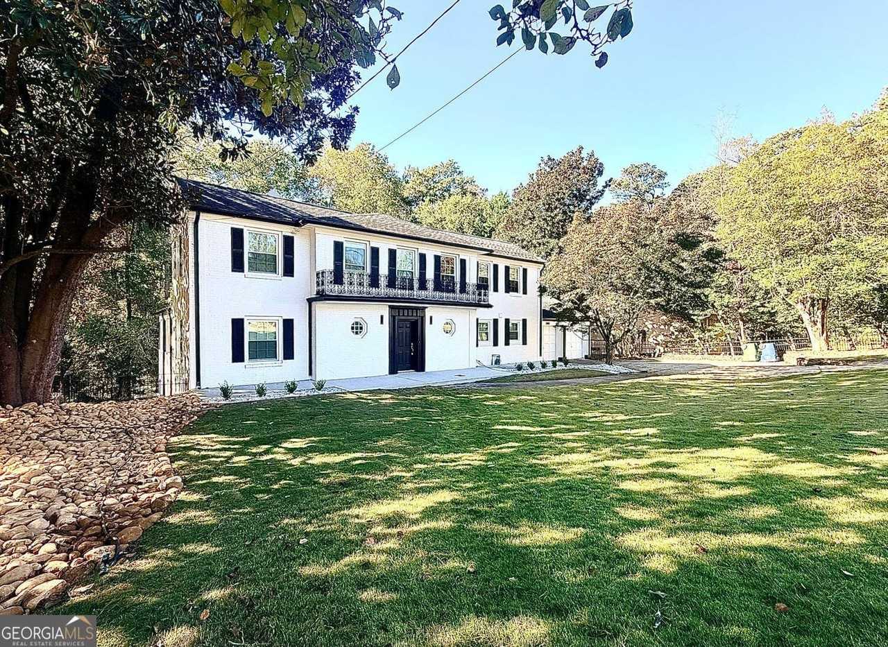 200 W Paces Ferry Rd Nw - Photo 2 of 46