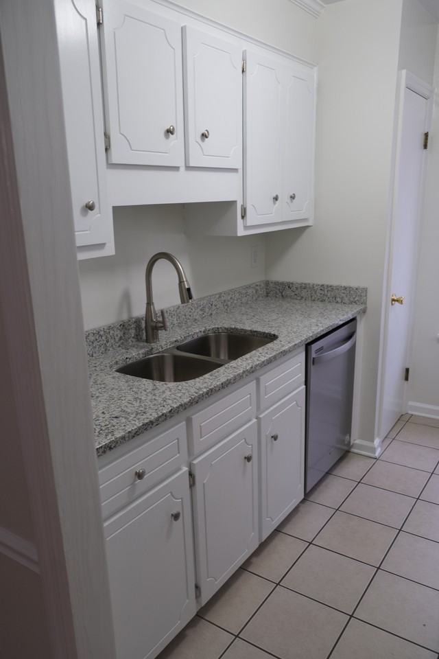 2110 Gary St - Photo 3 of 18