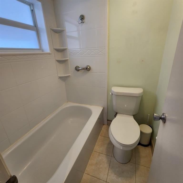 9430 Poinciana Pl #305 - Photo 6 of 17