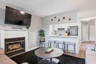 160 Commons Dr - Photo 4 of 21