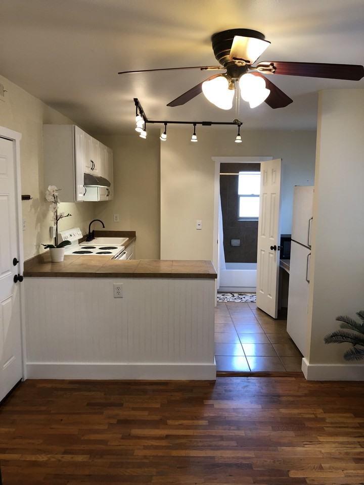 2826 W Platte Ave #4 - Photo 2 of 20