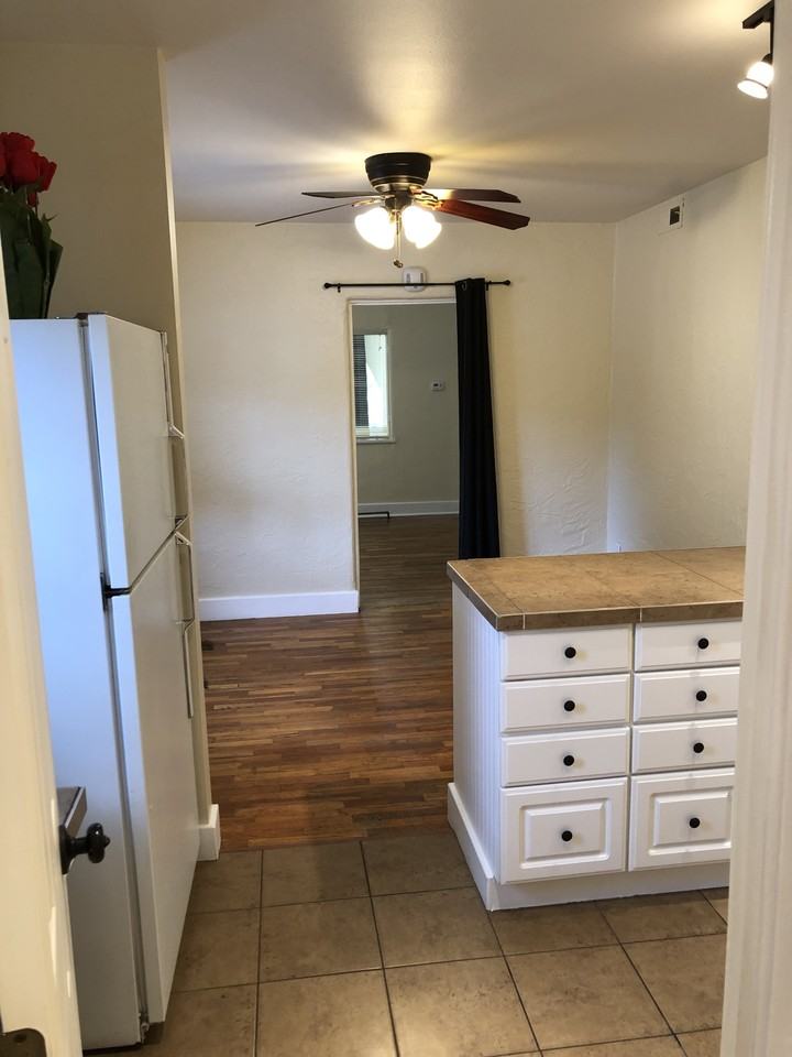 2826 W Platte Ave #4 - Photo 6 of 20