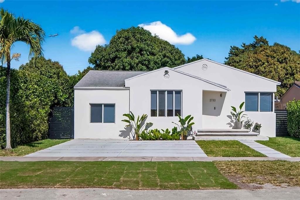 2733 Sw 15th St - Photo 4 of 33