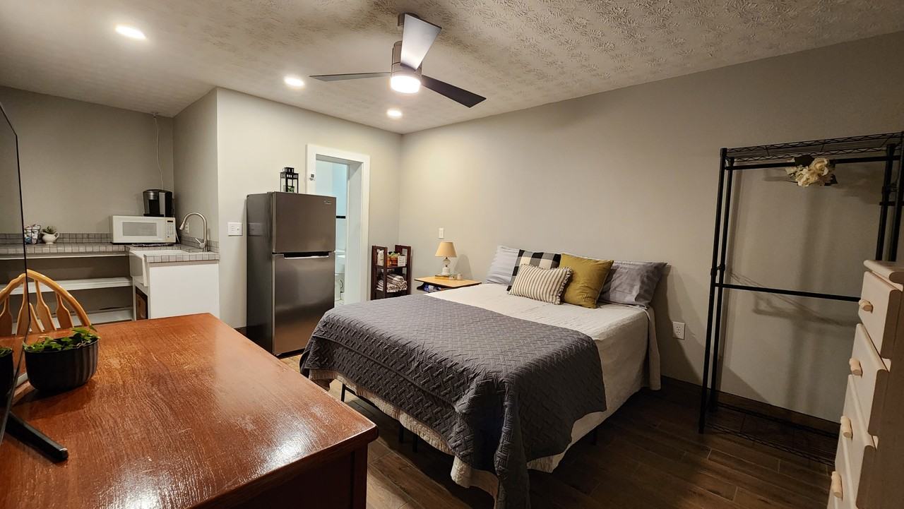 480 Mink Pl #6 - Photo 2 of 15