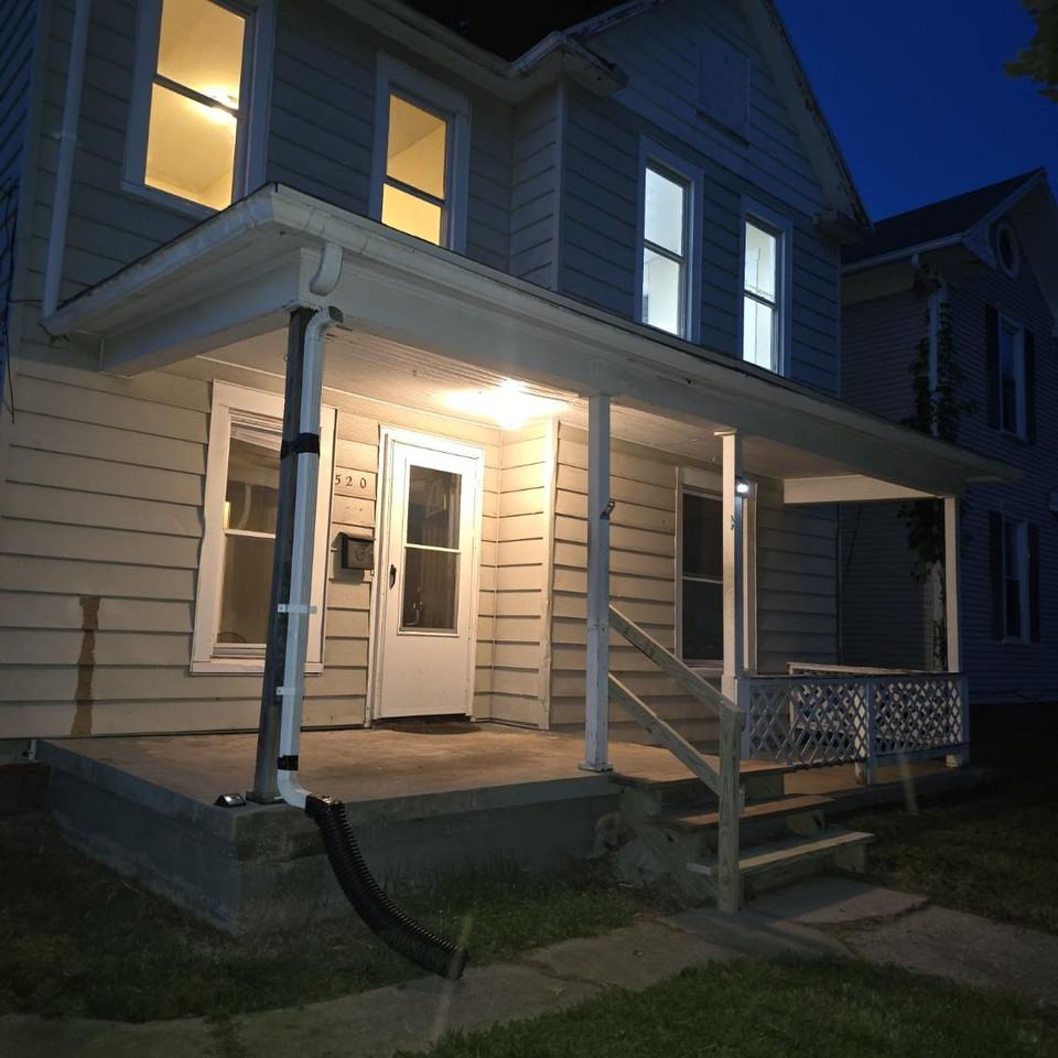 520 E Rose St - Photo 7 of 16