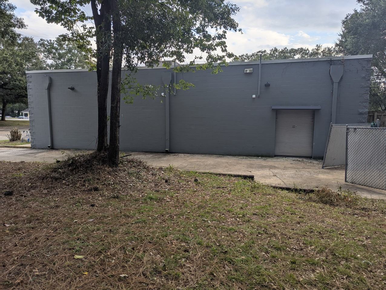 5412 Cottage Hill Rd - Photo 3 of 11