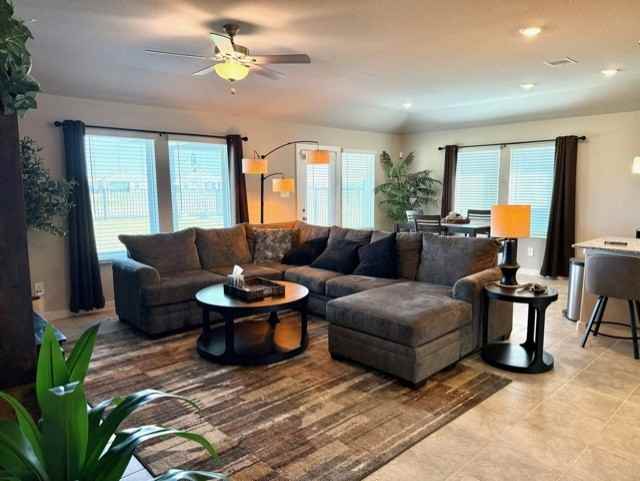 1403 Cascade Hills Dr - Photo 4 of 14