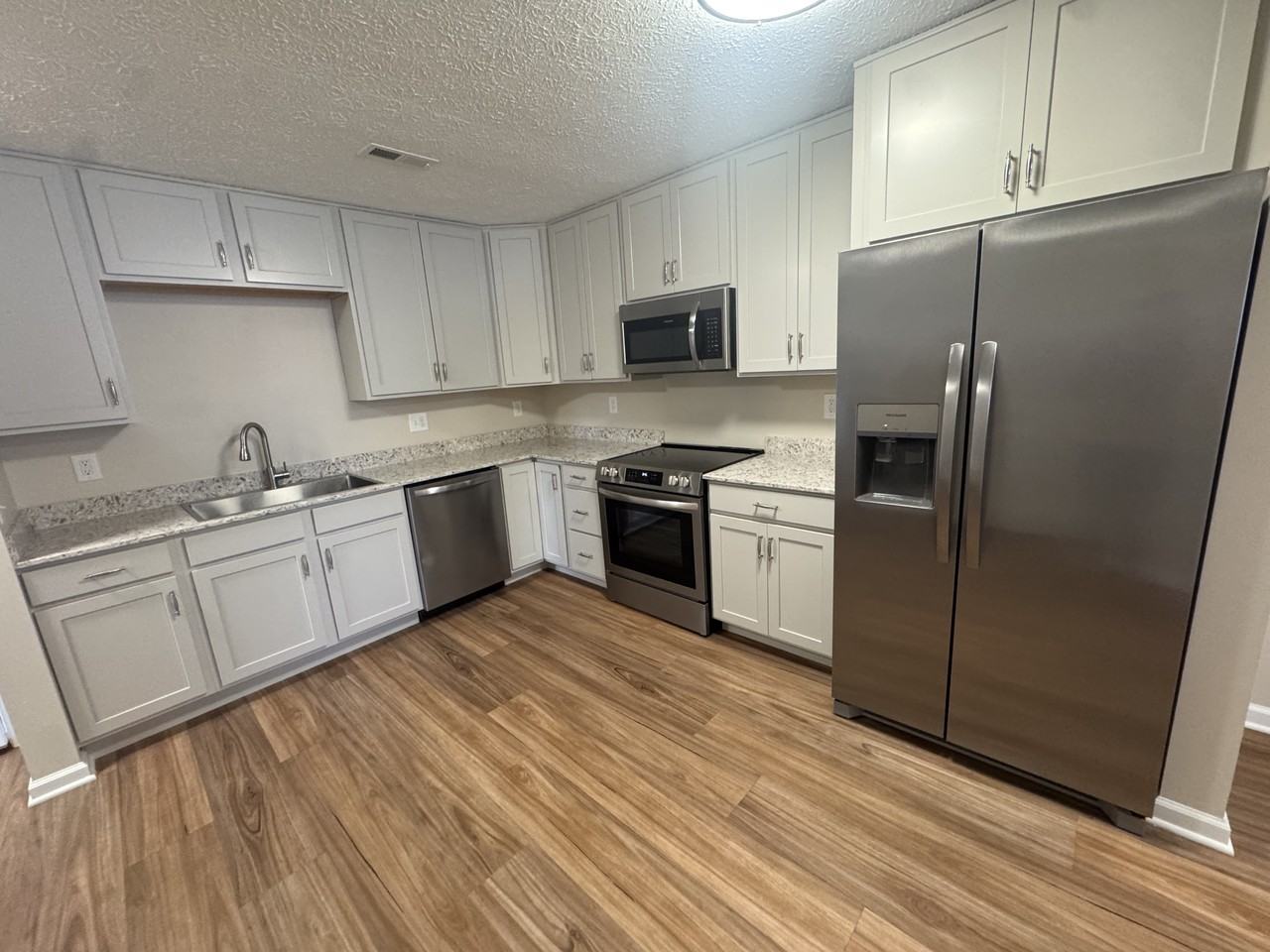 116 1/2 S Main St #205 - Photo 2 of 8