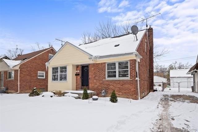 184 Brentwood St - Photo 2 of 19