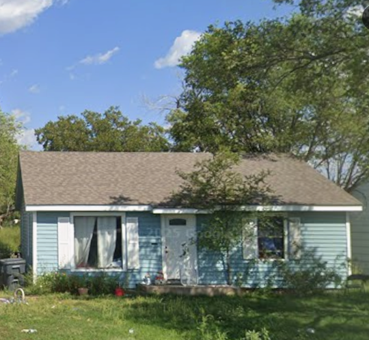 3609 S Taylor St - Photo 2 of 3