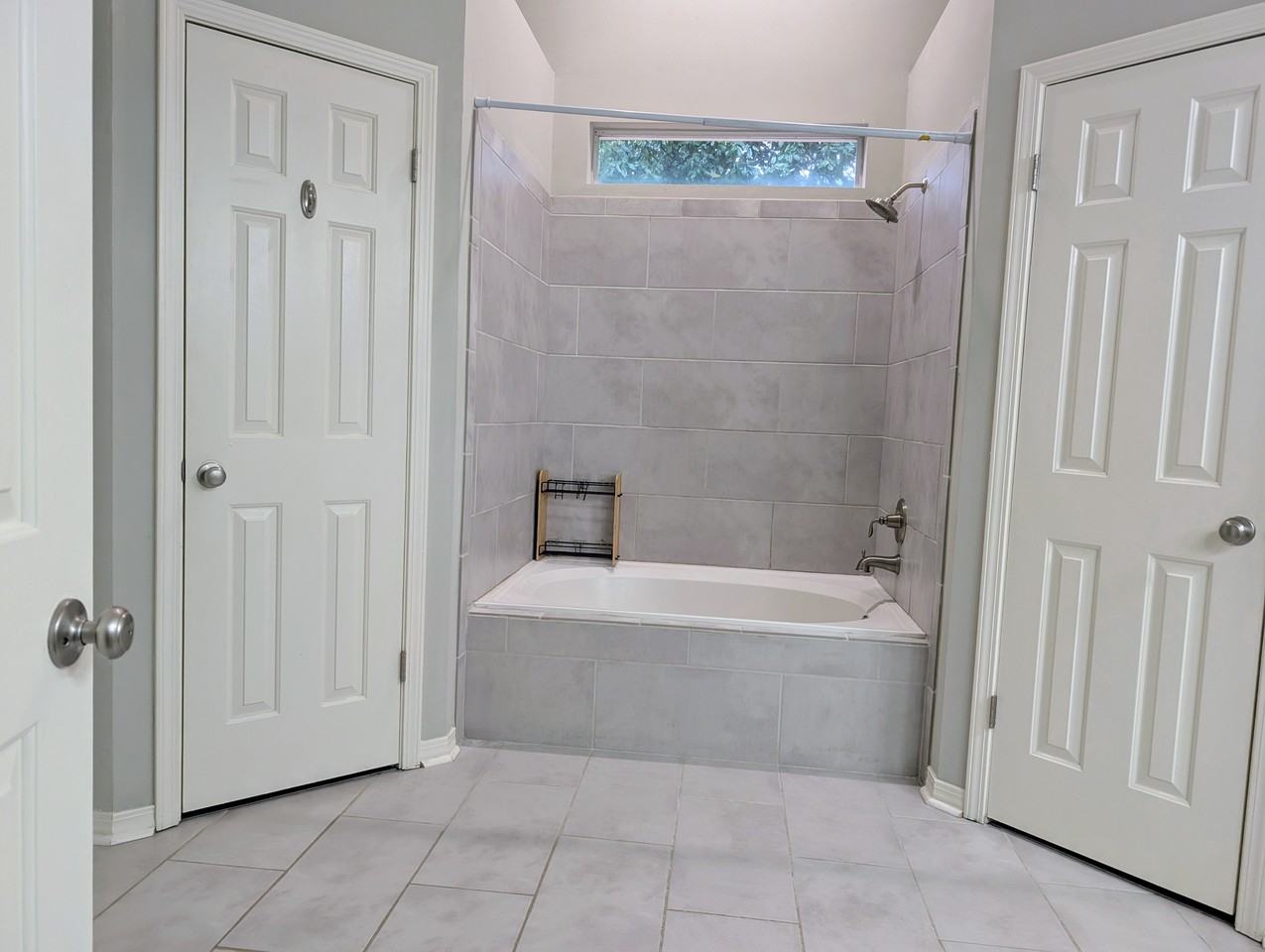 1003 Mcneil Ave - Photo 4 of 6