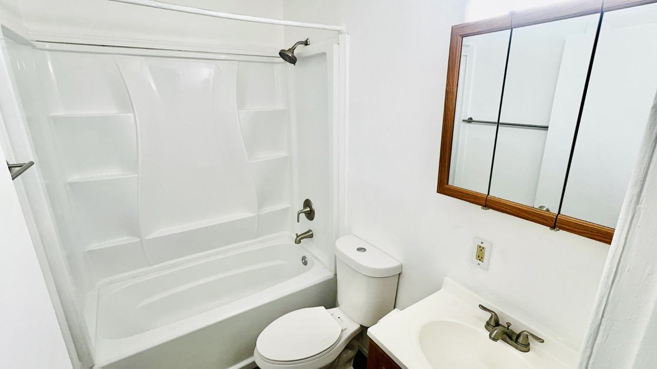 6516 Hackel Dr #6 - Photo 3 of 10