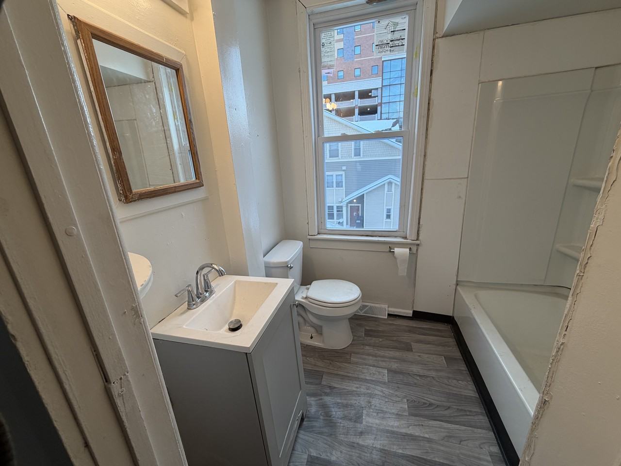 202 Union Pl #1 - Photo 2 of 10