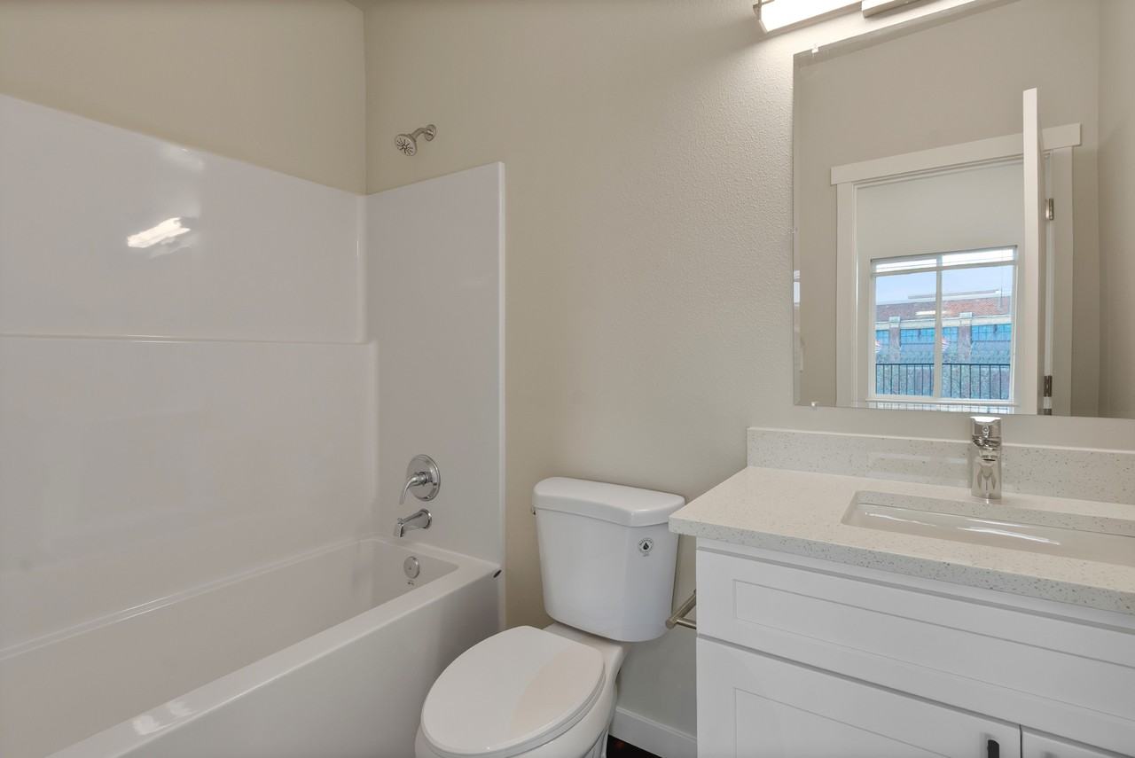 2108 S J St #203 - Photo 3 of 16