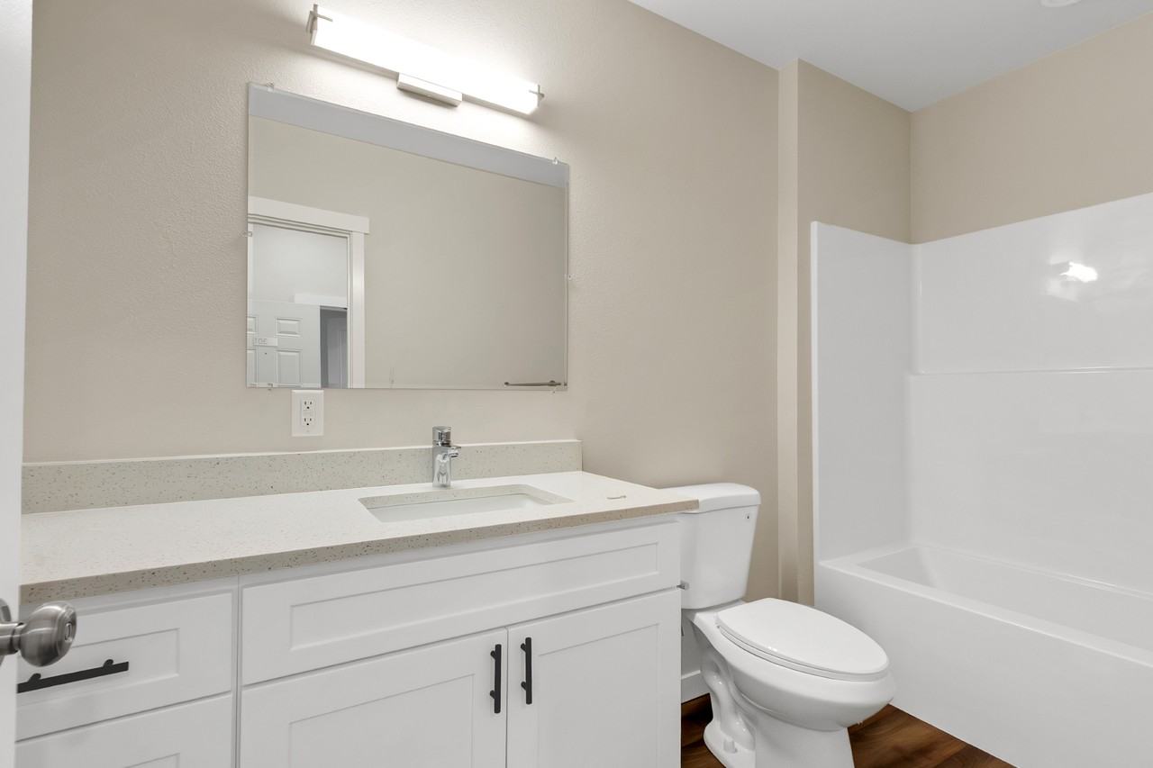 2108 S J St #203 - Photo 4 of 16