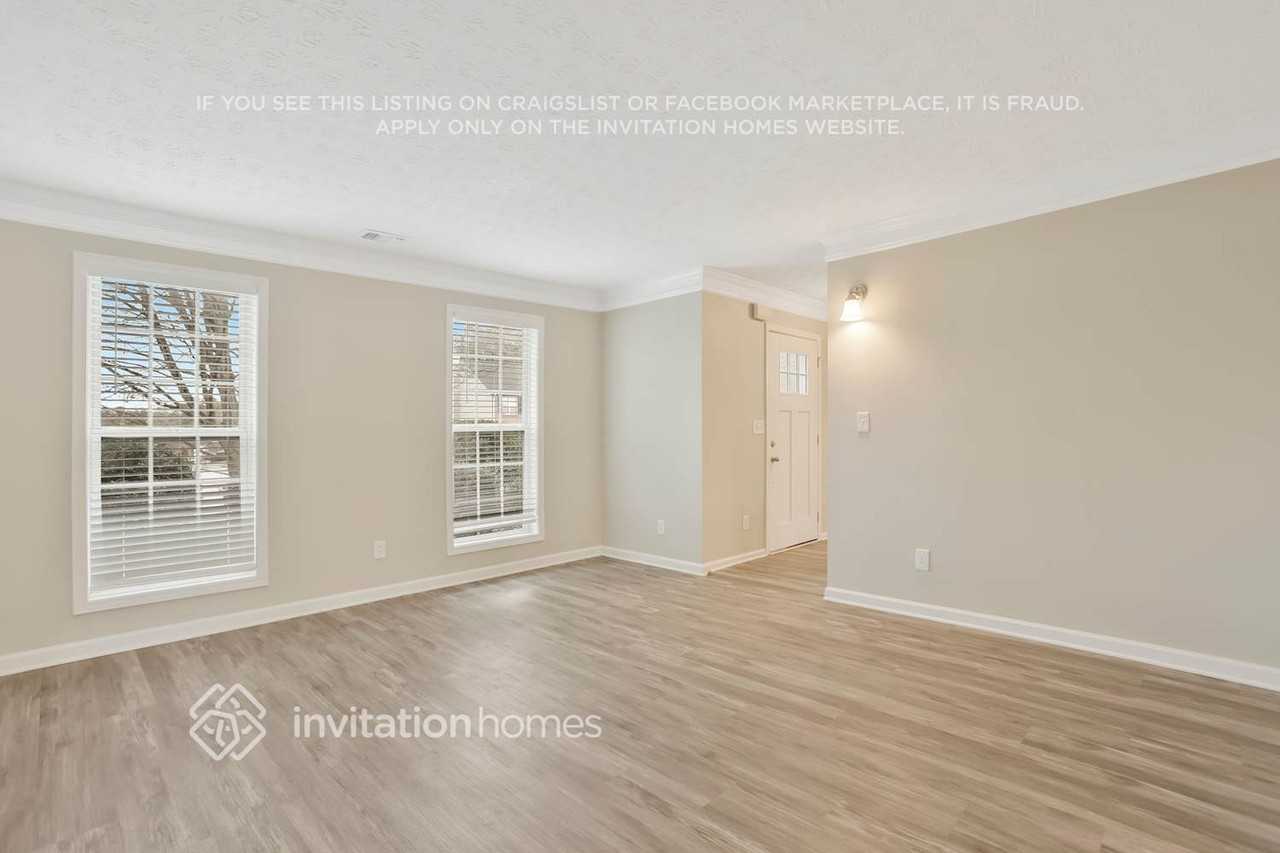 3422 Kittery Dr - Photo 5 of 25