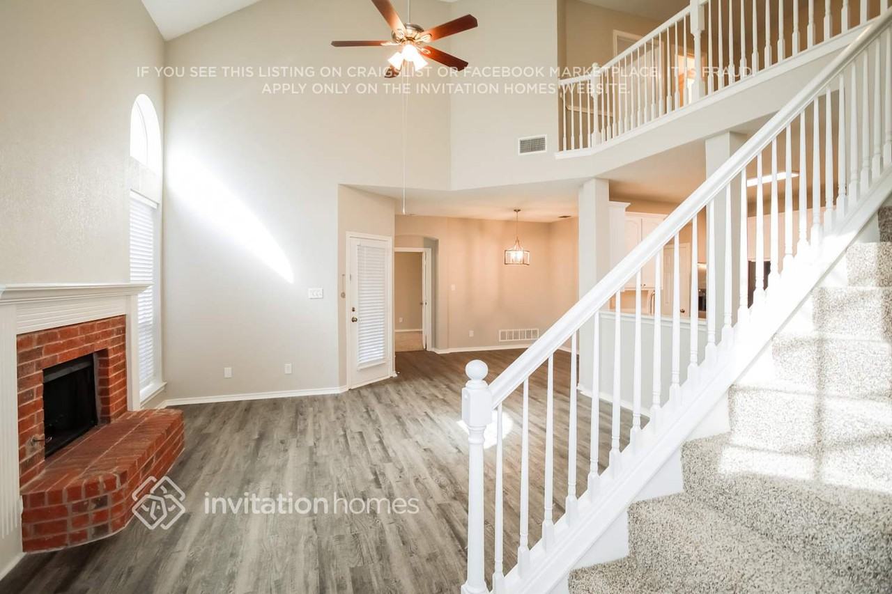 934 Plantation Dr - Photo 3 of 15