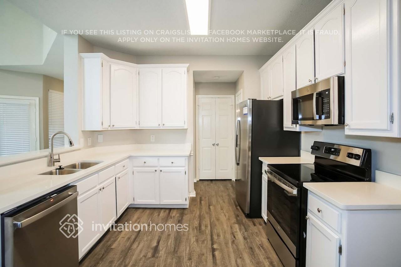 934 Plantation Dr - Photo 5 of 15