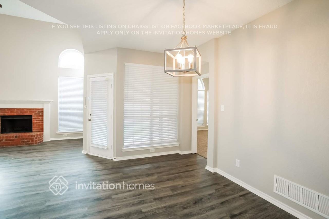 934 Plantation Dr - Photo 6 of 15