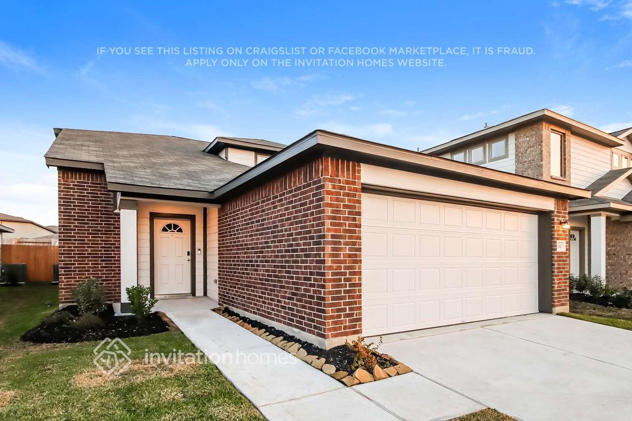 10910 Heliosphere Way - Photo 2 of 18