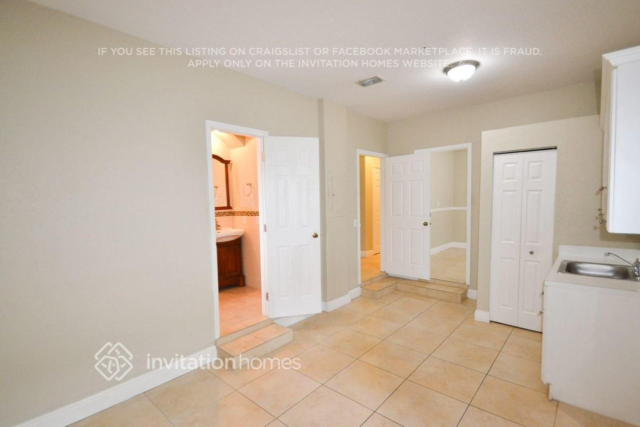 9081 Nw 148th St - Photo 6 of 13