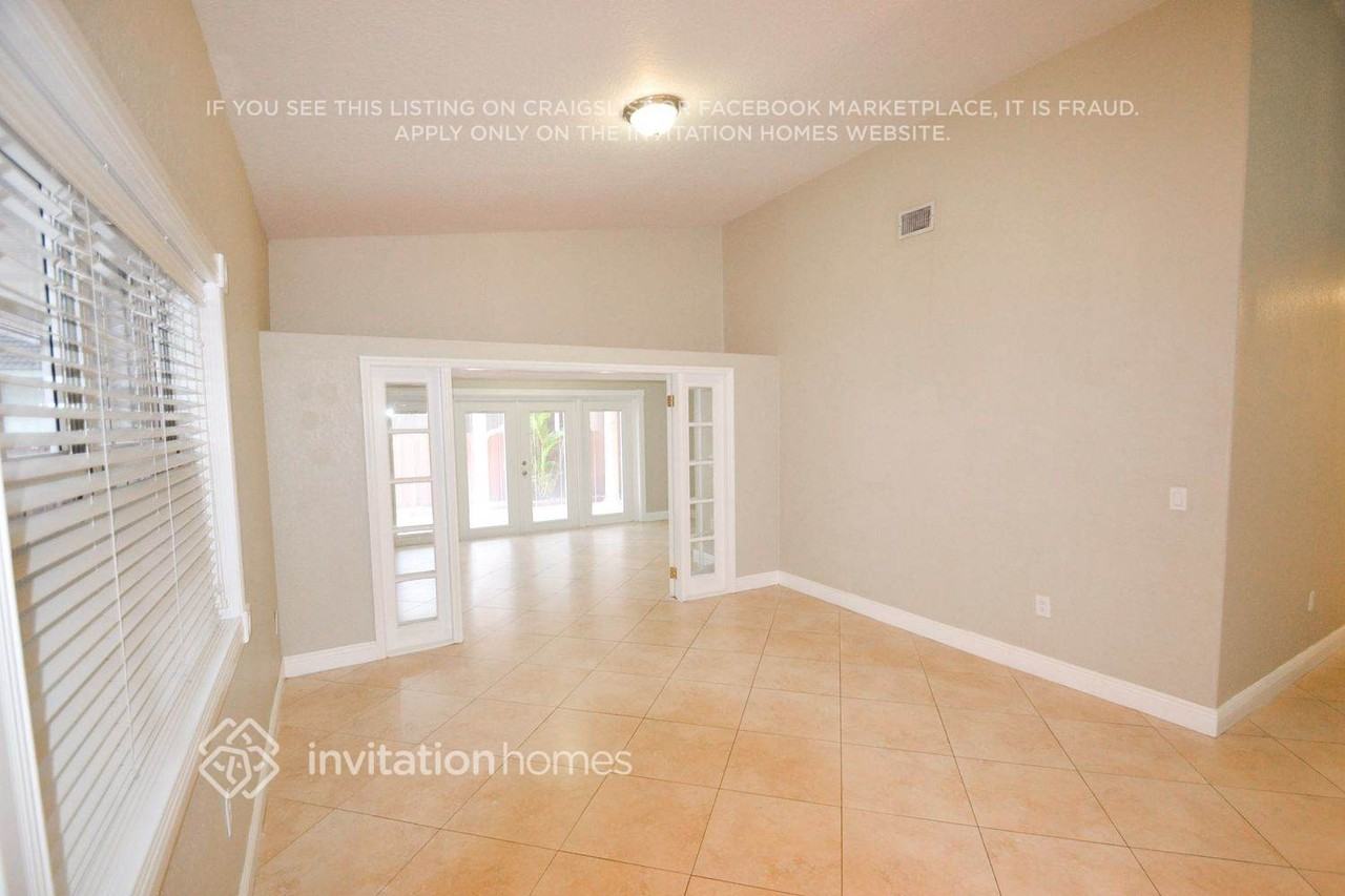 9081 Nw 148th St - Photo 7 of 13