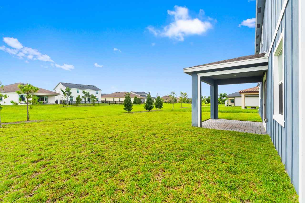 1120 Haywagon Trl - Photo 3 of 50