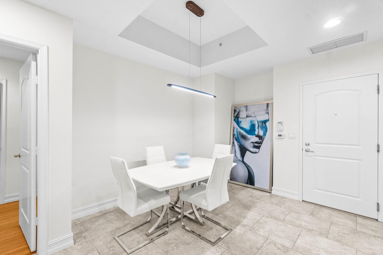 701 S Olive Ave #807 - Photo 3 of 49